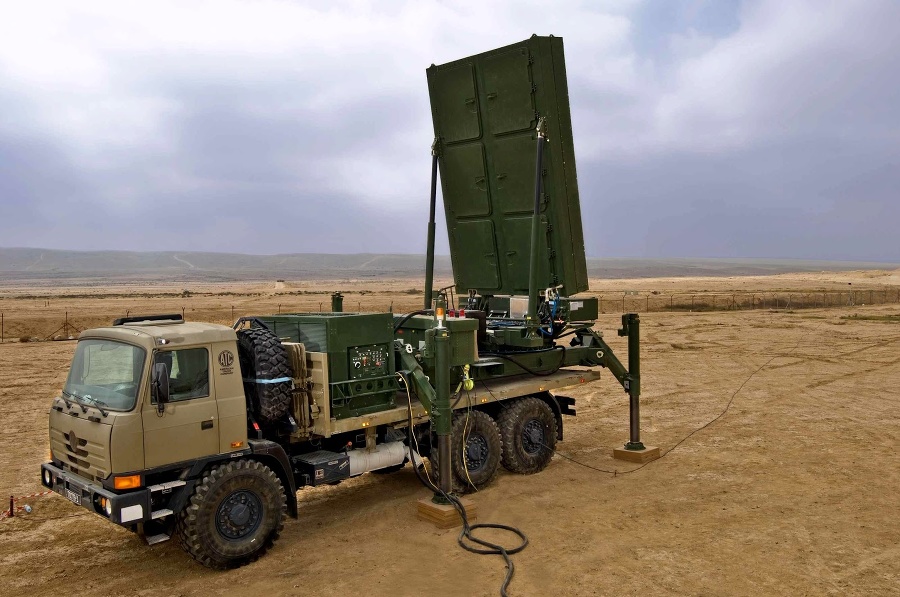 3D radar ELTA ELM-2084 na podvozku Tatra v Izraeli.