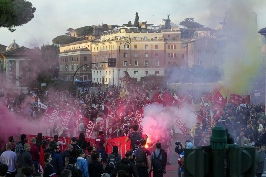 Proti summitu G20 protestovali