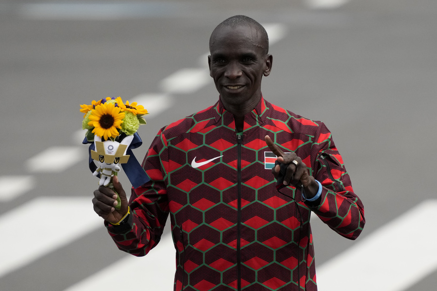 Eliudo Kipchoge.