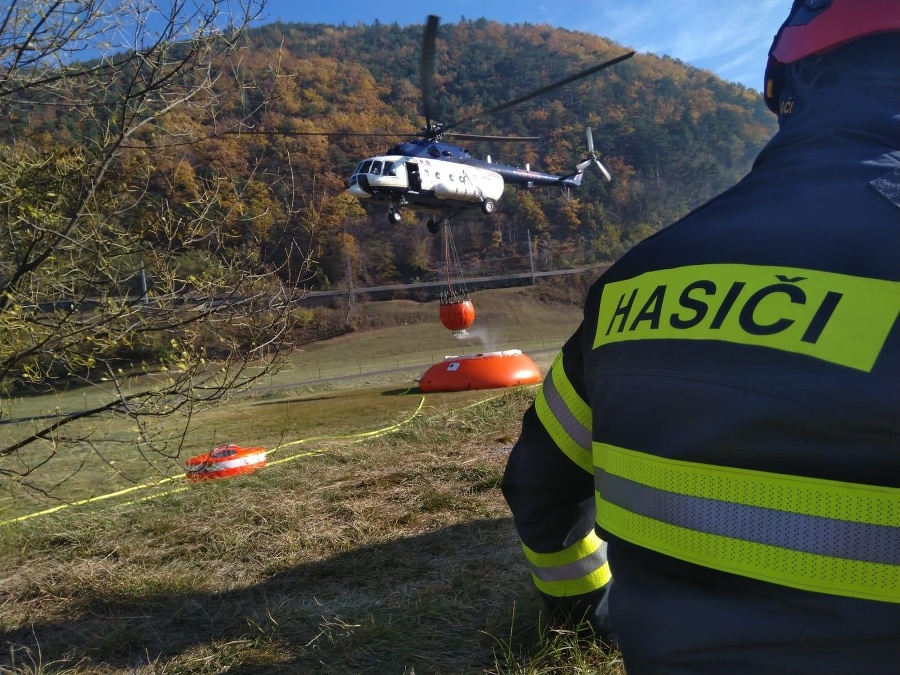 Slovenskí hasiči pokračujú s