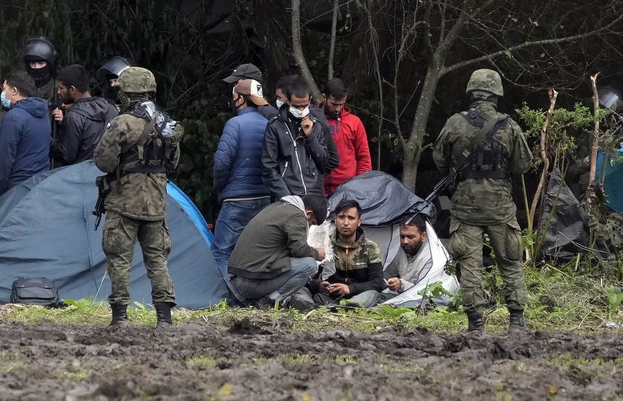 Spomedzi desiatich úmrtí migrantov