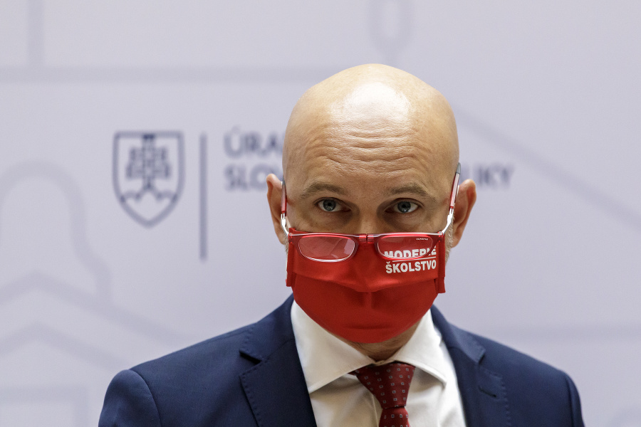 Minister školstva, vedy, výskumu a športu SR Branislav Gröhling