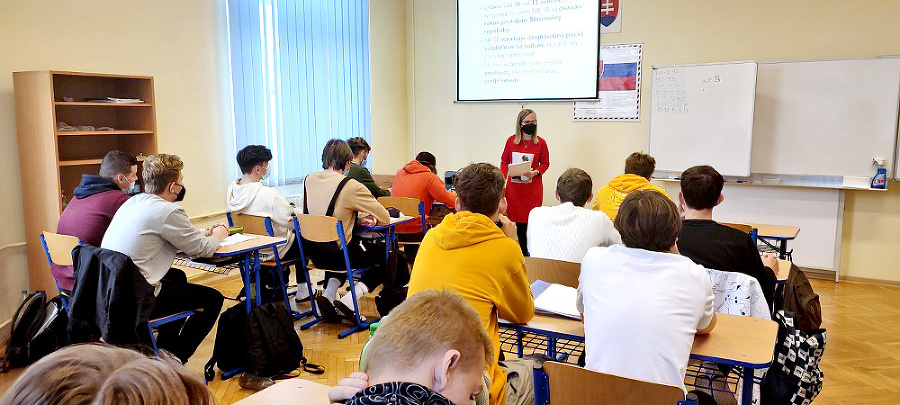 Na košickom gymnáziu učí