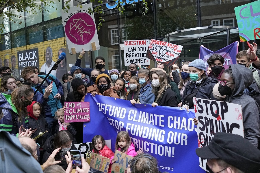 Británia: Aktivisti v Glasgowe