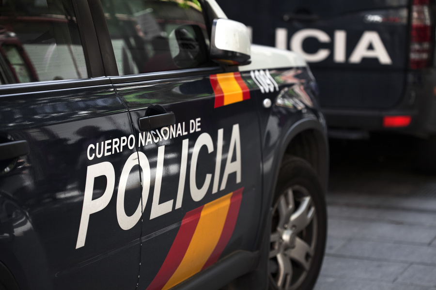 Španielska polícia pátra po