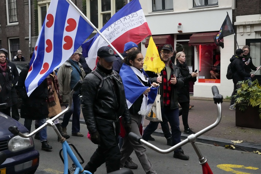 Ľudia v Holandsku protestovali