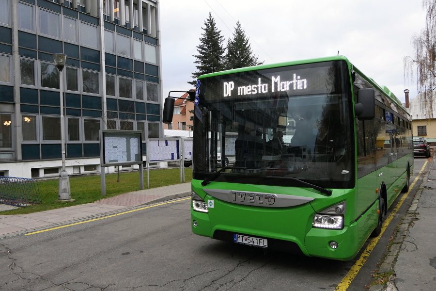 Predstavenie nových autobusov Dopravného