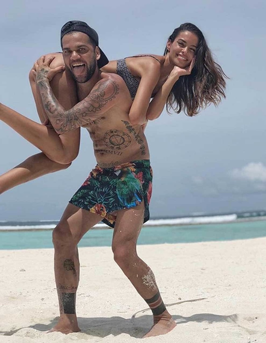 Joana je druhou manželkou brazílskeho futbalistu.