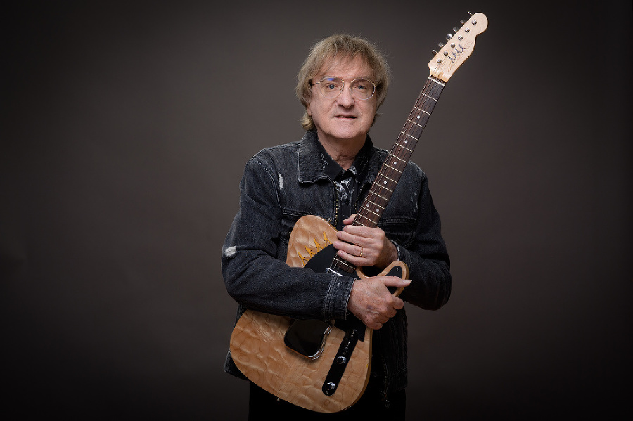 Miroslav
Žbirka podľahol
komplikovanému
zápalu pľúc.