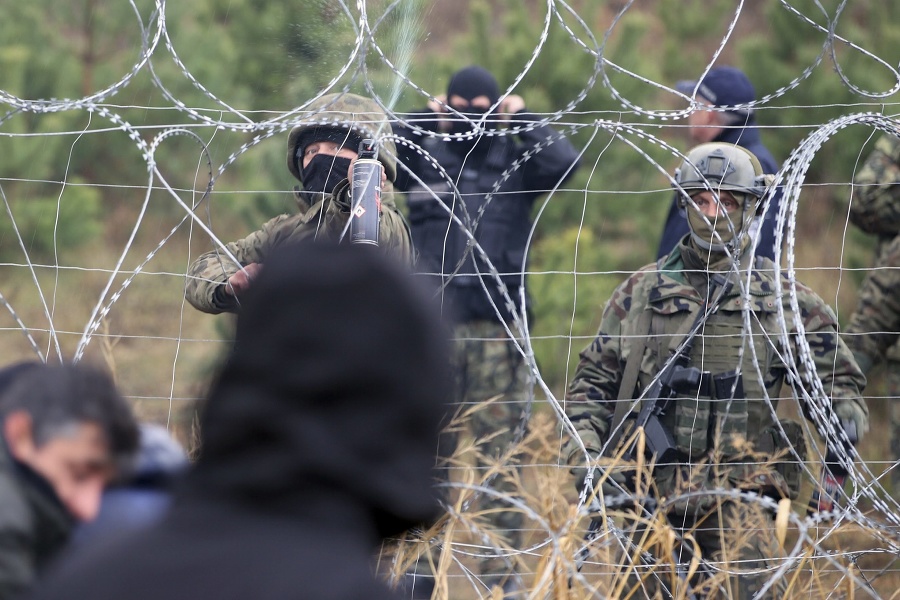 Na poľsko-bieloruských hraniciach prebieha