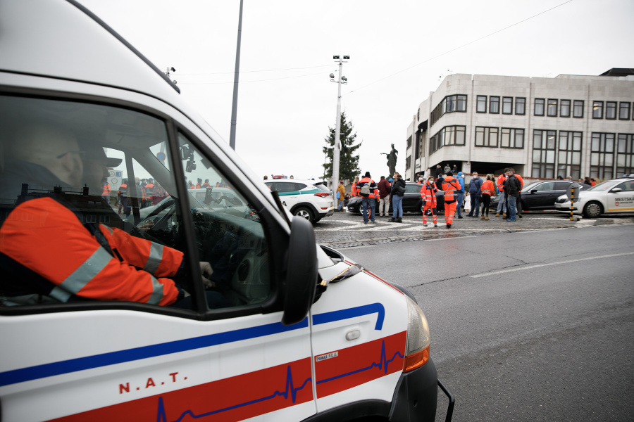 Zábery z protestu záchranárov.