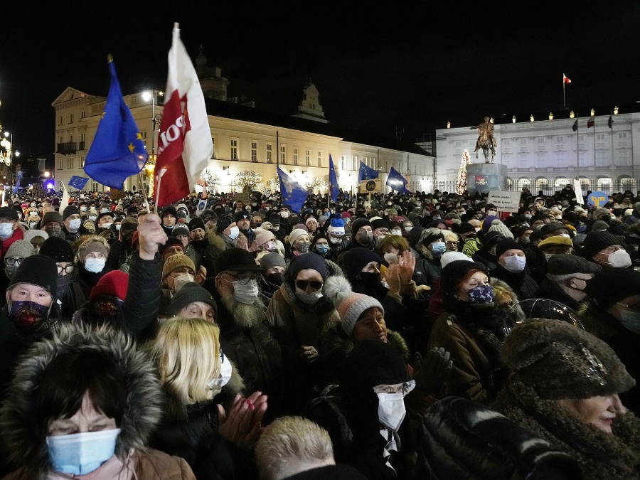 Tisíce ľudí protestovali v