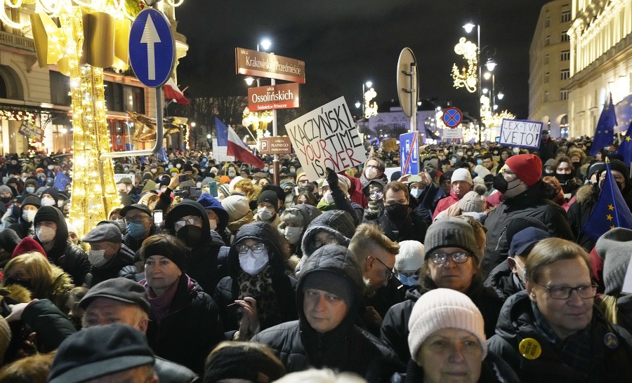 Tisíce ľudí protestovali v