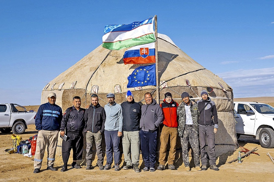 Členovia
slovenskej
expedície