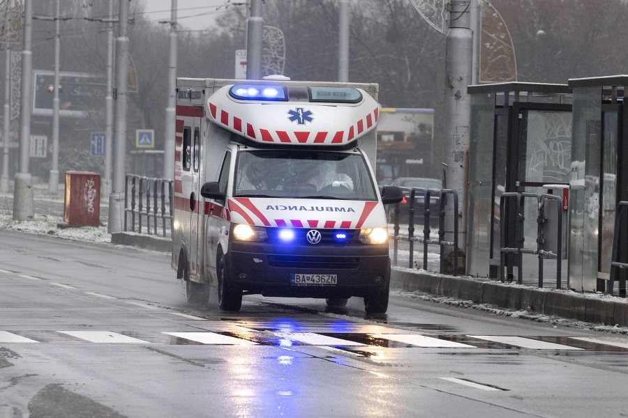 Sanitka záchrannej zdravotnej služby.