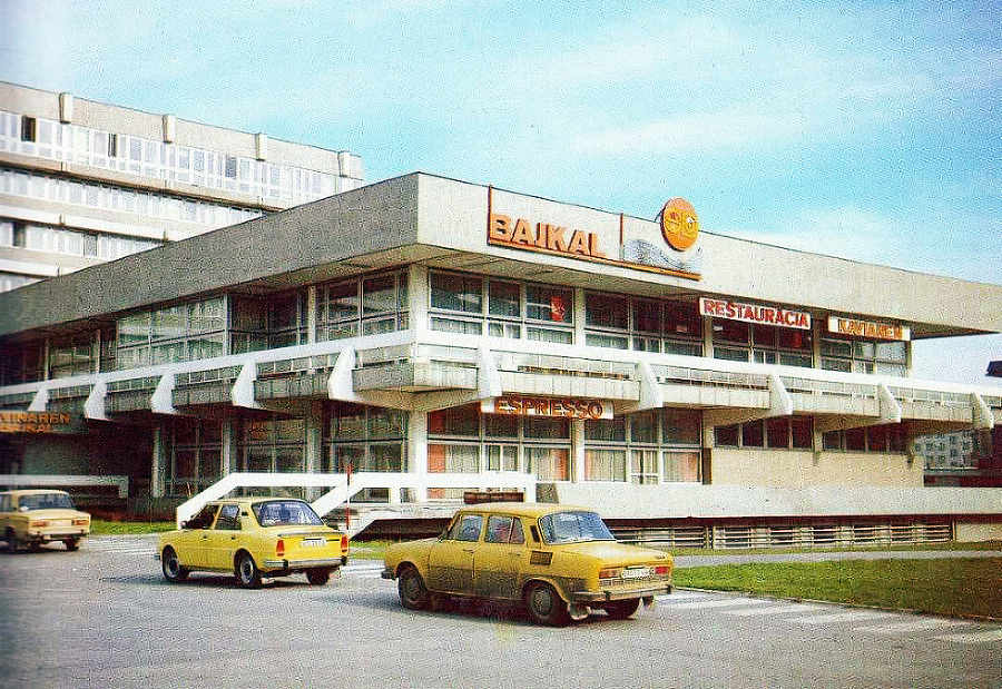 Bajkal, a najmä klub B 52 boli medzi Bratislavčanmi mimoriadne obľúbené, takto to v interiéri kultového podniku vyzerá v súčasnosti.