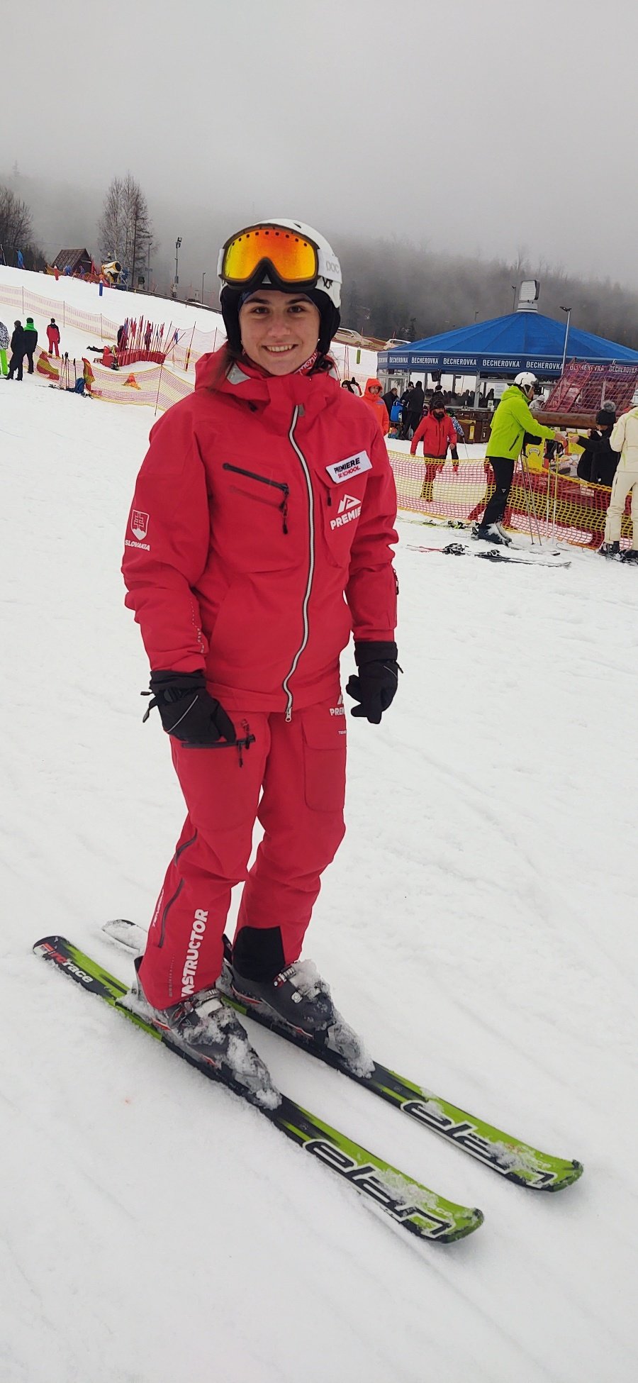 Júlia - Presedlala som na zjazdové lyžovanie