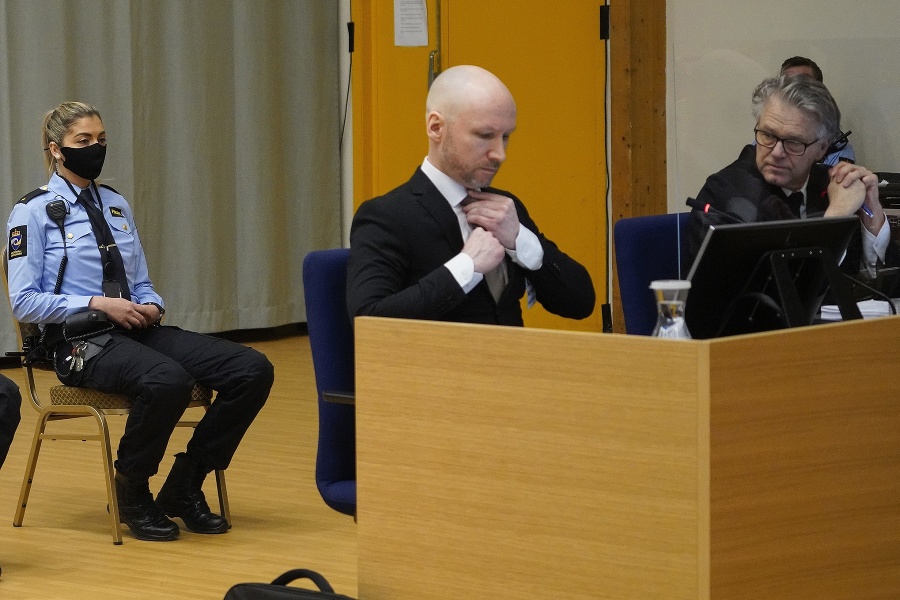  Breivik počas pojednávania