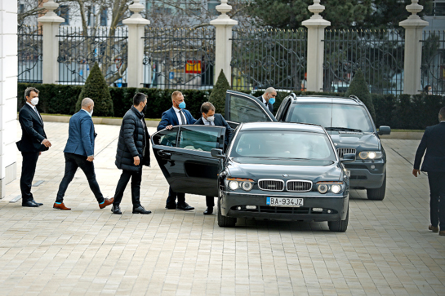 Igor Matovič mal na ochranku aj pancierové auto  nárok zo zákona ako premiér.