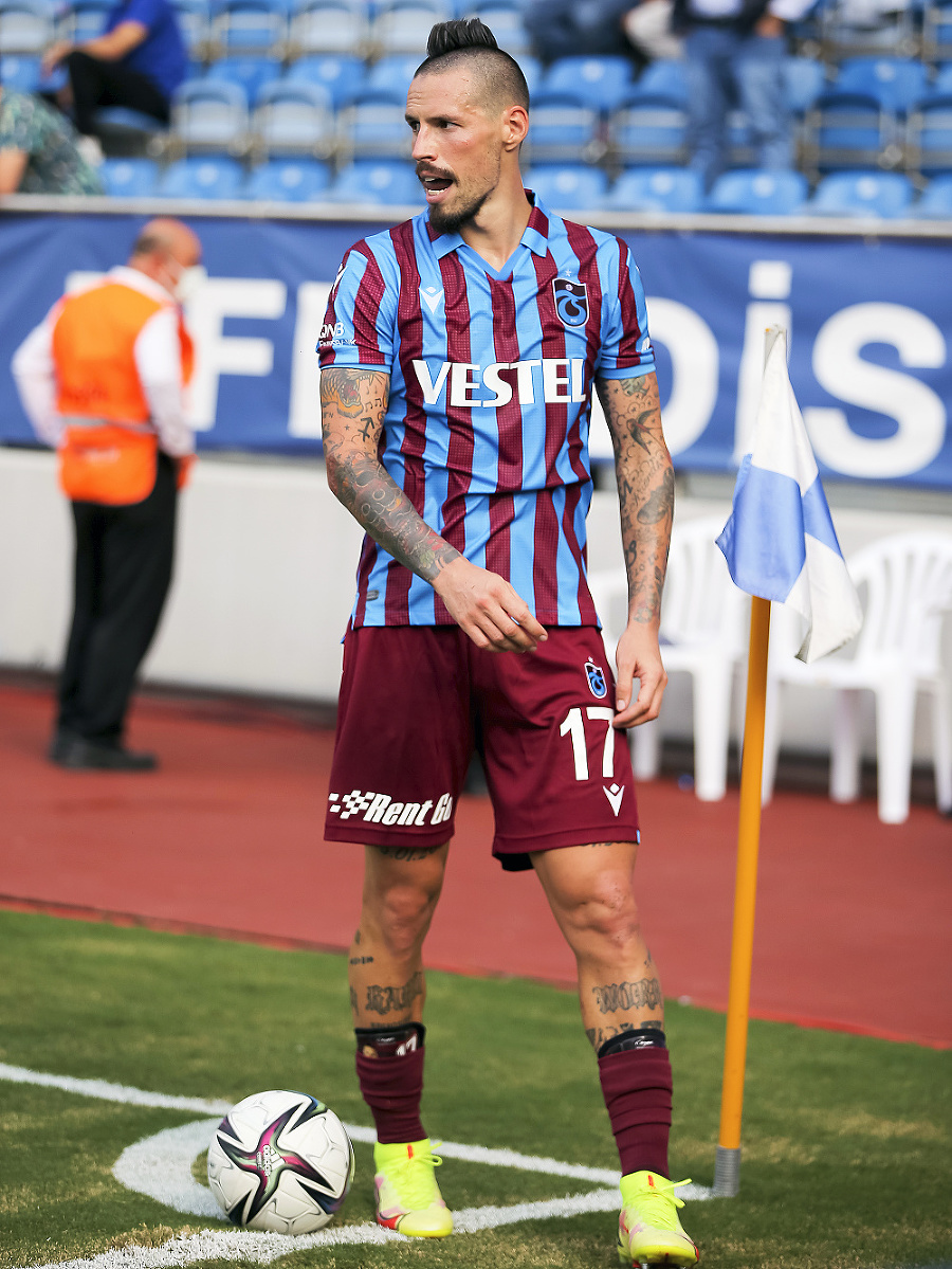 Marek Hamšík ťahá Tranbzonspor k prvému titulu od roku 1984.