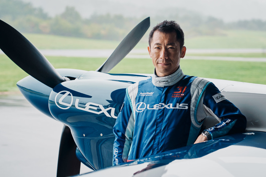 Jošihide Muroja, japonský letec