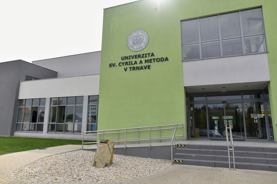 Univerzita sv. Cyrila a Metoda v Trnave