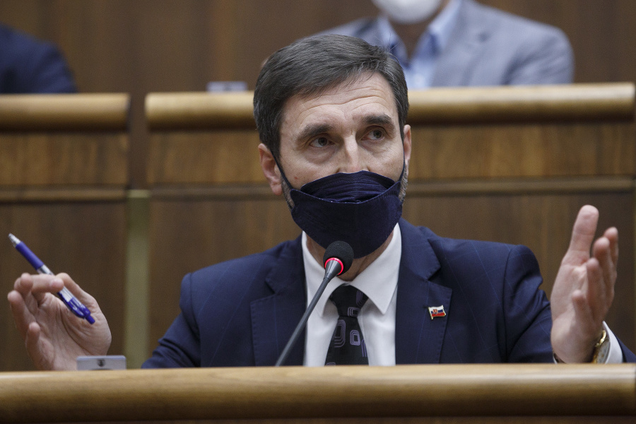Podpredseda parlamentu za stranu Smer - sociálna demokracia Juraj Blanár