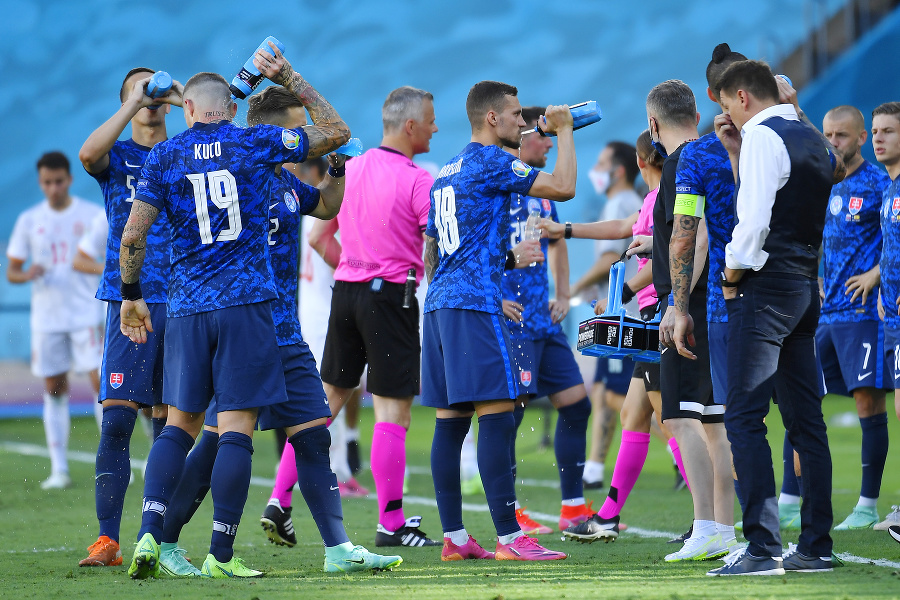 Slovenskí futbalisti v rebríčku