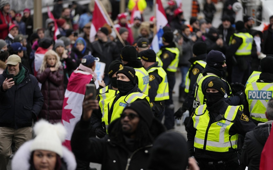 Protesty v Kanade trvajú