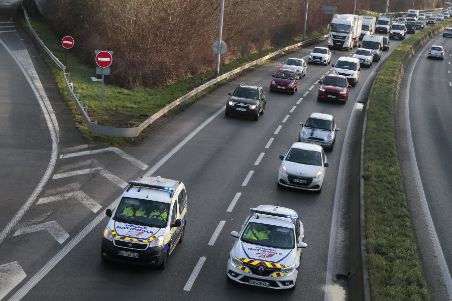 Do Paríža prichádzali v