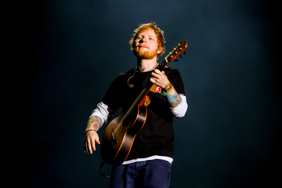 Spevák Ed Sheeran.