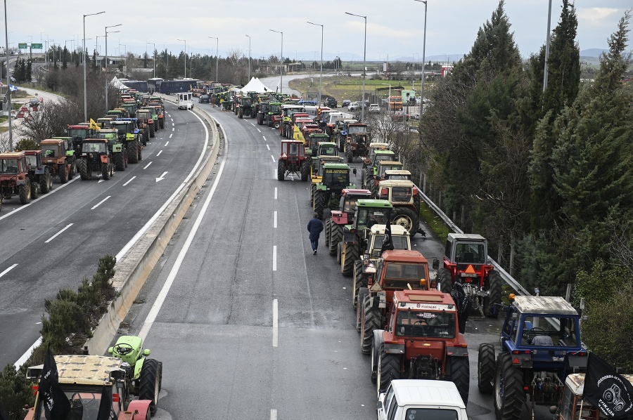 Grécki farmári hrozia blokovaním