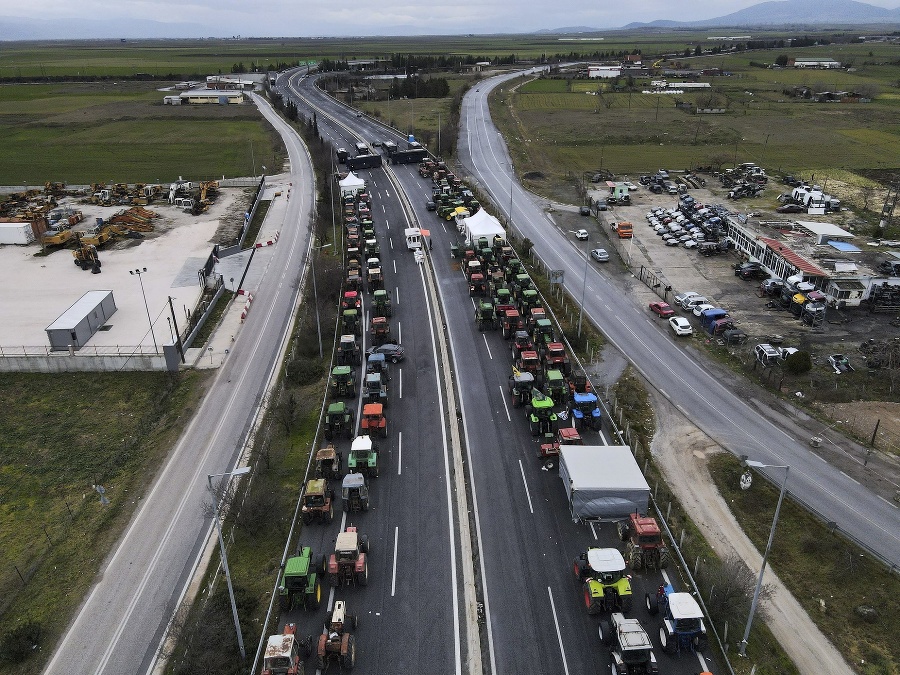 Grécki farmári hrozia blokovaním