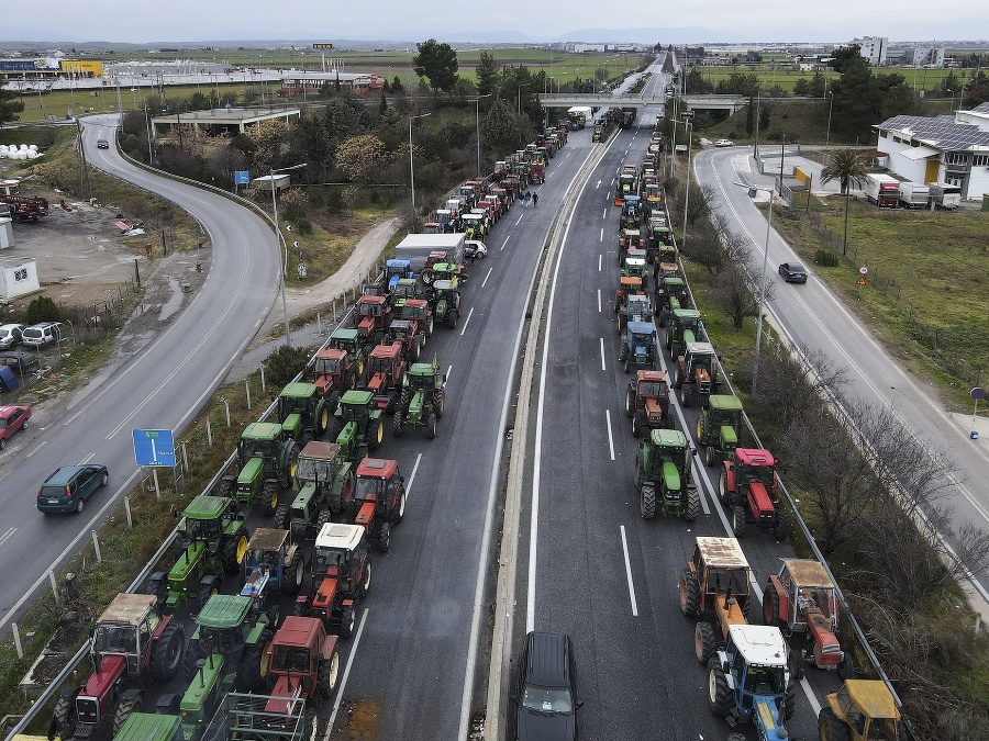 Grécki farmári hrozia blokovaním