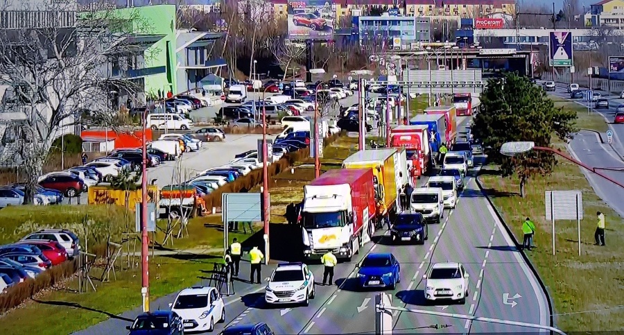 Polícia upozorňuje na dopravné