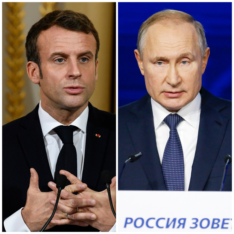 Francúzsky prezident Emmanuel Macron a šéf Kremľa Vladimir Putin.