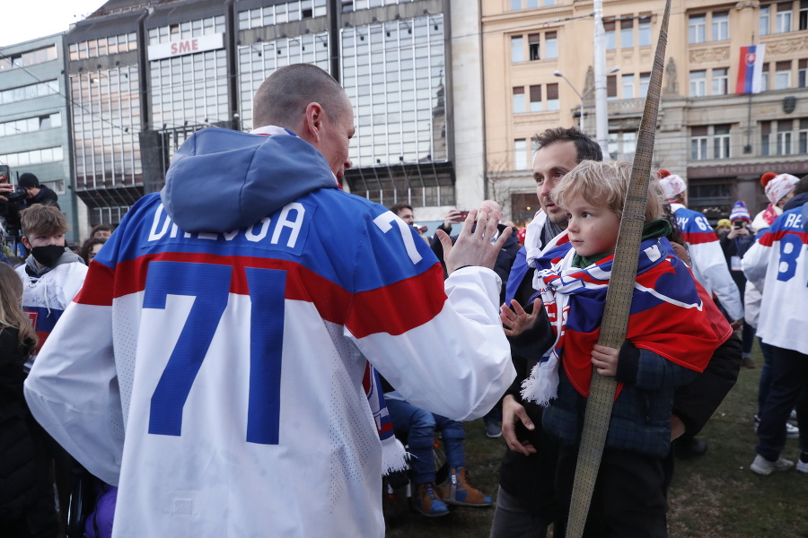 Slovenských hokejistov vítali na