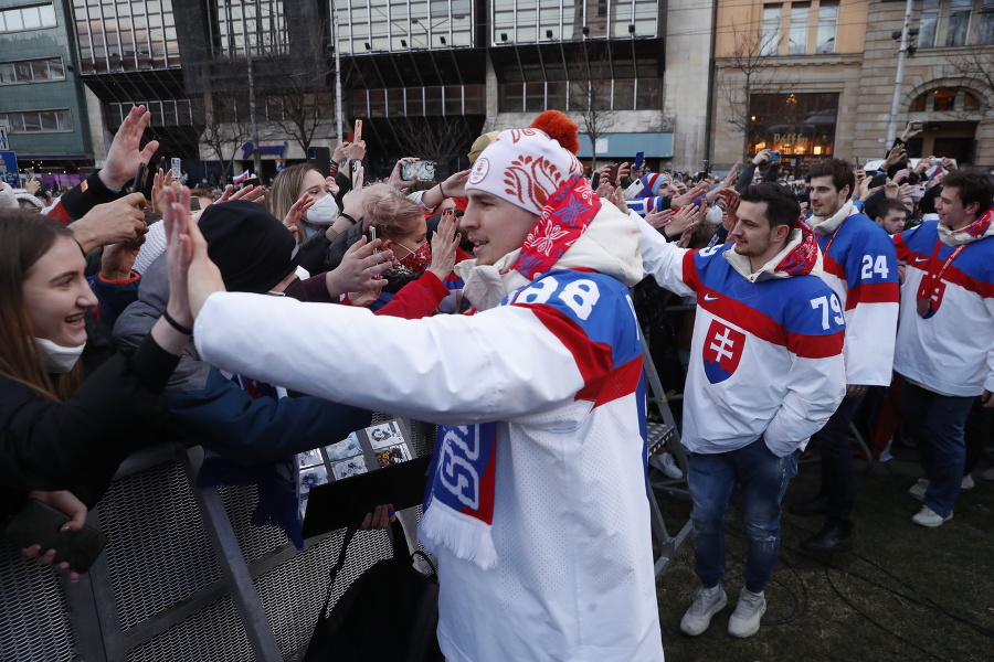 Slovenských hokejistov vítali na