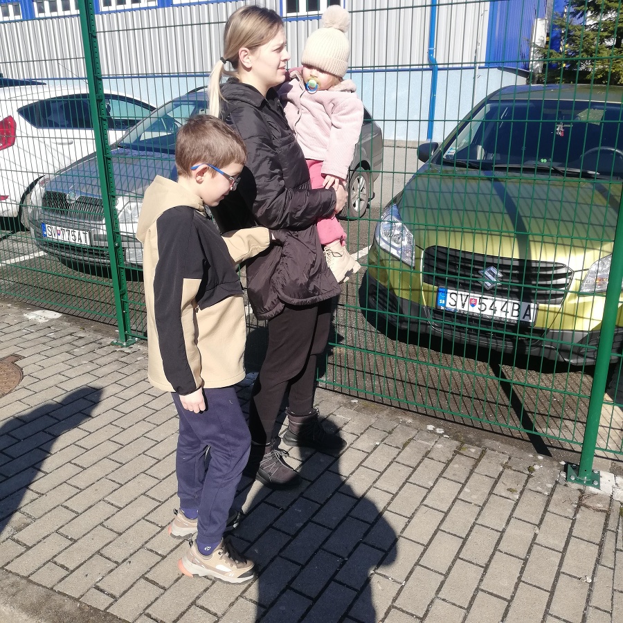 Táňa (31) a Mária (31) sa narýchlo pobalili, vzali deti a vybrali sa do Prahy.