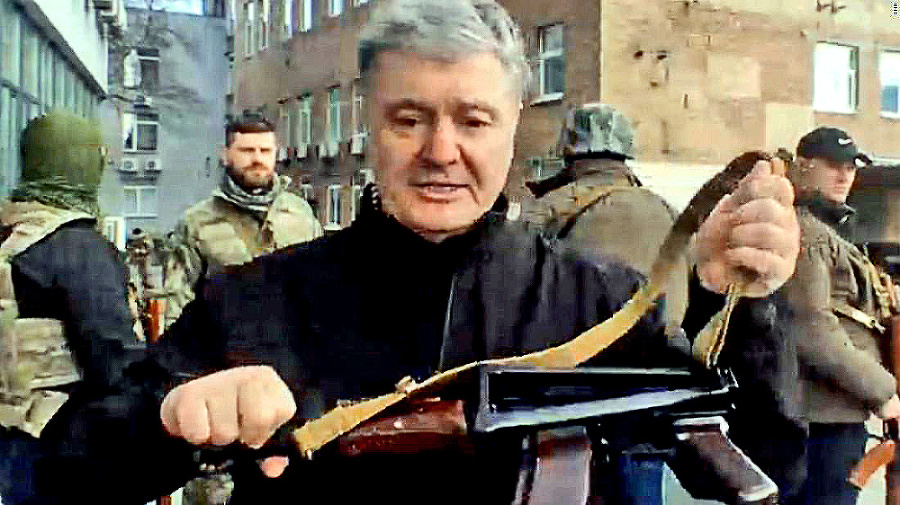 Aj bývalý prezident Porošenko