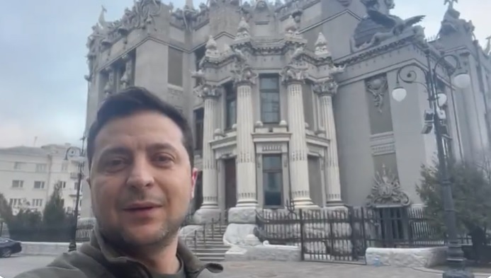 Zelenskyj znova z videa