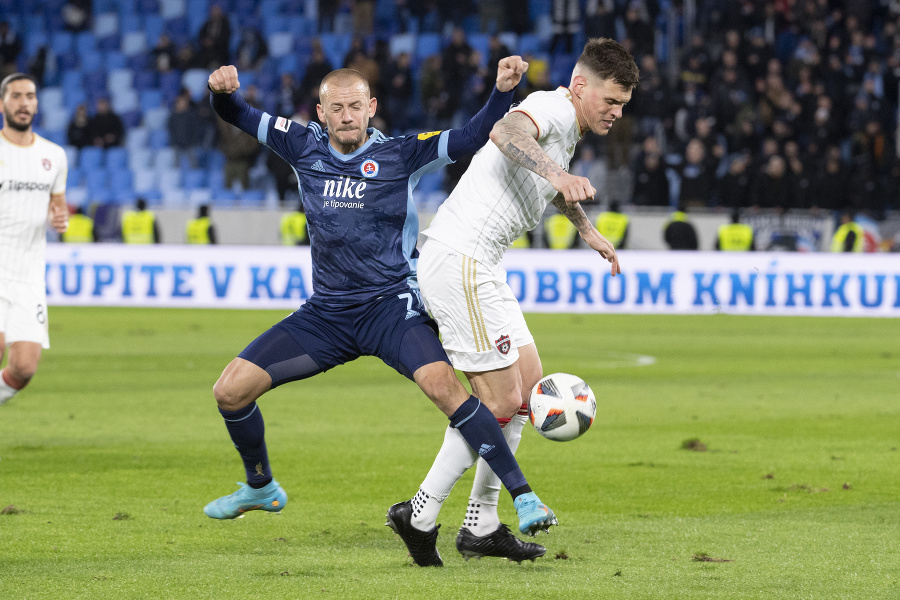 Martin Škrtel v súboji