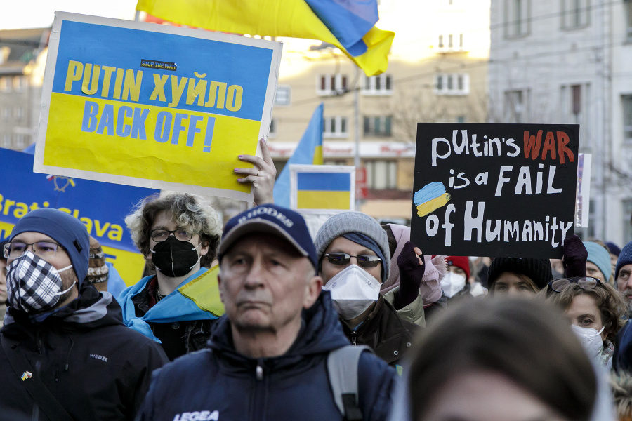 Protestné zhromaždenie Mier Ukrajine: