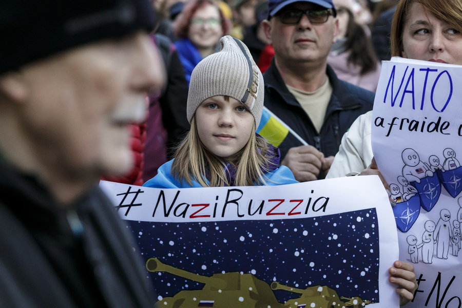 Protestné zhromaždenie Mier Ukrajine: