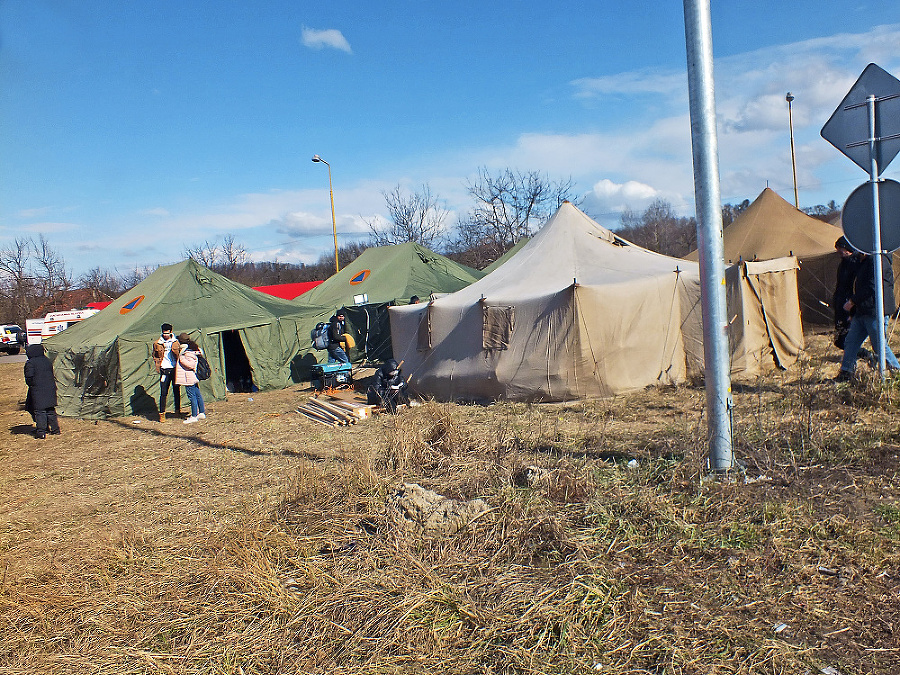 Azylové stany: V takýchto stanoch našli dočasné útočisko tisícky Ukrajincov.