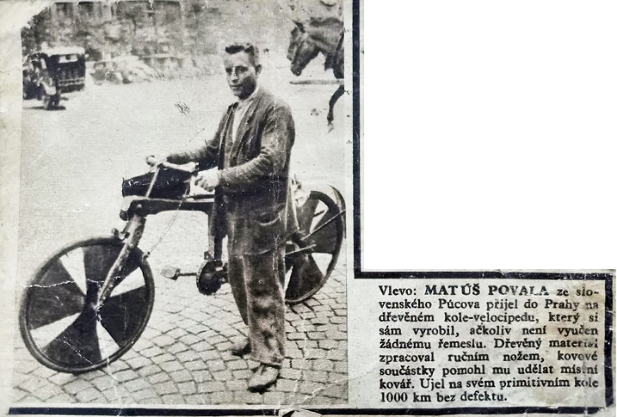 1922 - Matúš so svojím tátošom v Prahe.