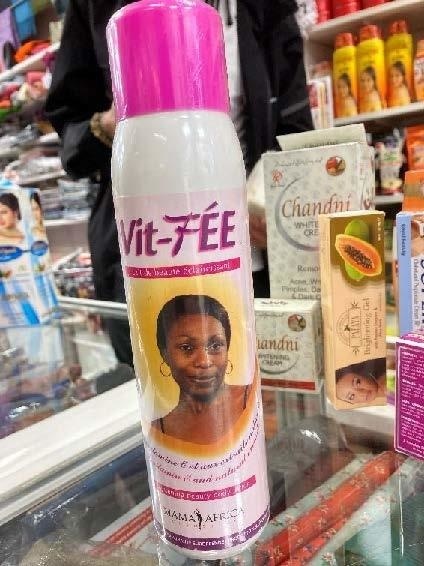 Na snímke výrobok na zosvetlenie pokožky Vit-Fee Whitening Beaty Lotion značky Mama Africa Cosmetics s neuvedenou krajinou pôvodu. 