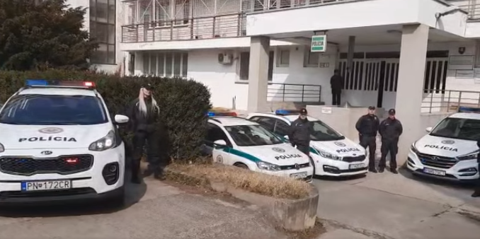 Policajti z Piešťan si