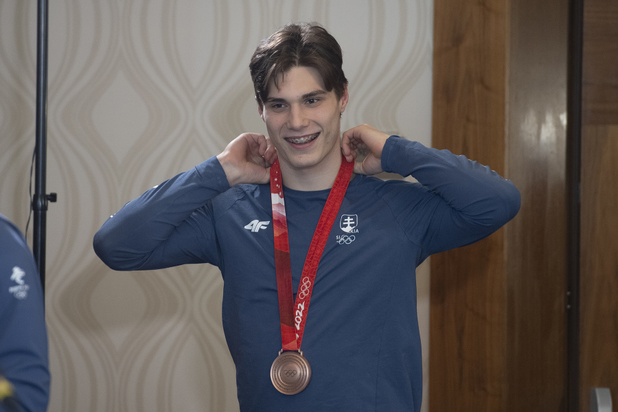 Bronzový hrdina z Pekingu včera oslávil krásnych 18 rokov.