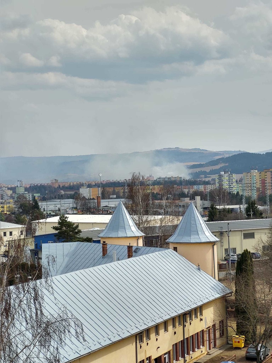 Masívny požiar v Spiššskej